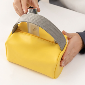PU Leather Waterproof Makeup Bag with Handle